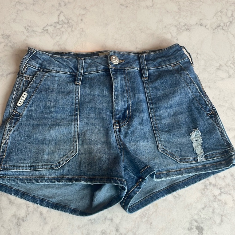 Dark Jean wash, from tillies, size 1/25
